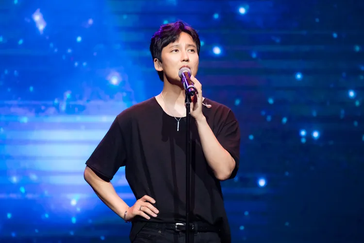 金南佶唱了多首歌曲。超級圓頂提供