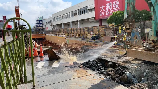 桃園捷運施工挖斷瓦斯管線 消防人員出動救災無人傷亡