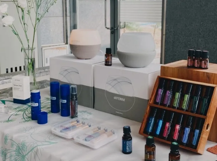 台南遠東香格里拉攜手「藍柏閣居家香氛精品」，9/2舉行「訂製你的香氛婚禮講座」，為準新娘們提供最新流行婚禮趨勢。業者提供