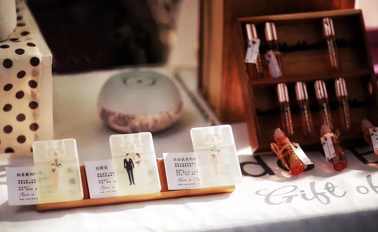 台南遠東香格里拉邀請知名調香師為新人打造專屬香氛。業者提供