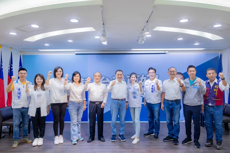 侯友宜、王金平及立委參選人便當會。翻攝畫面