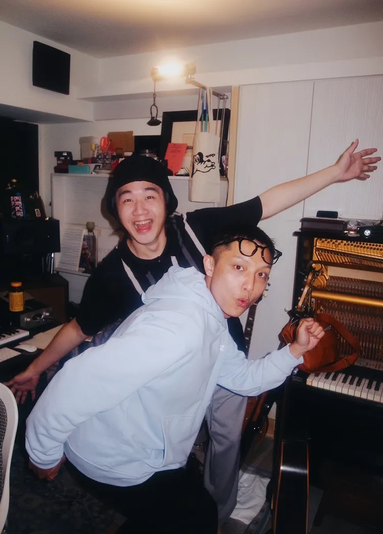 Ken Deng找來高中同窗李權哲共同製作歌曲《I Don't Know Why》。形上娛樂提供
