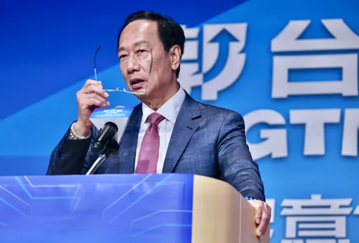 郭台銘連署門檻要達29萬份!他們都曾成功獨立參選 結果是這樣