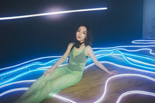 閻奕格MV暢談生死議題 中學時期好友輕生有感「微笑憂鬱」