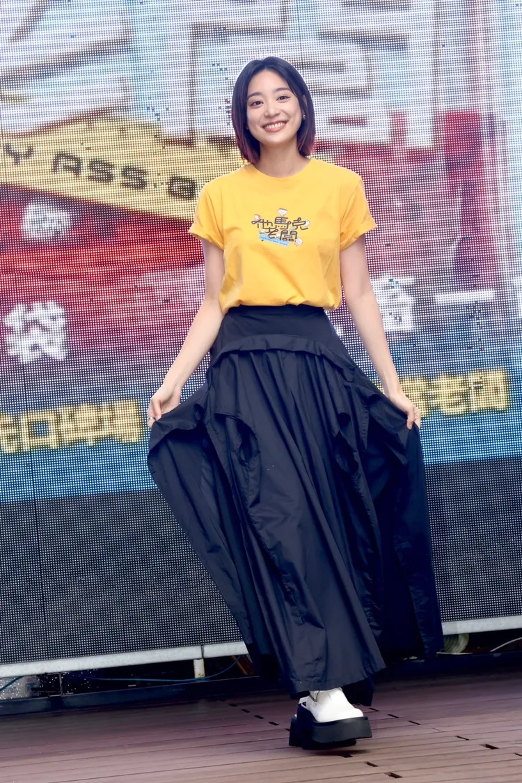 江齊受瞿友寧重用。林林攝