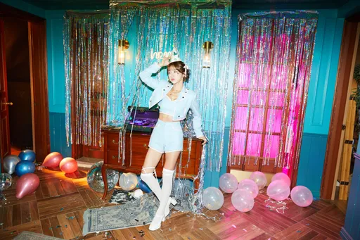 乐天啦啦队「零死角女神」为美付出代价 酥胸、纤腰、美背、蜜大腿全都露