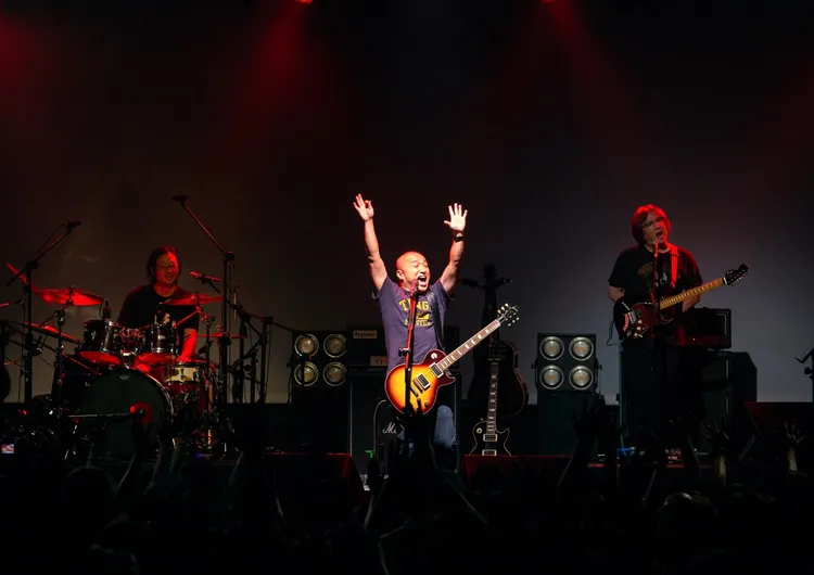 超會「喇賽」的樂團脫拉庫讓演唱會變成大型脫口秀。Legacy提供