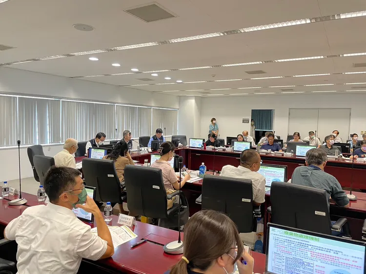 中科管理局會中承諾會落實用水、用電及球場員工就業、會員球證權益。中市府提供