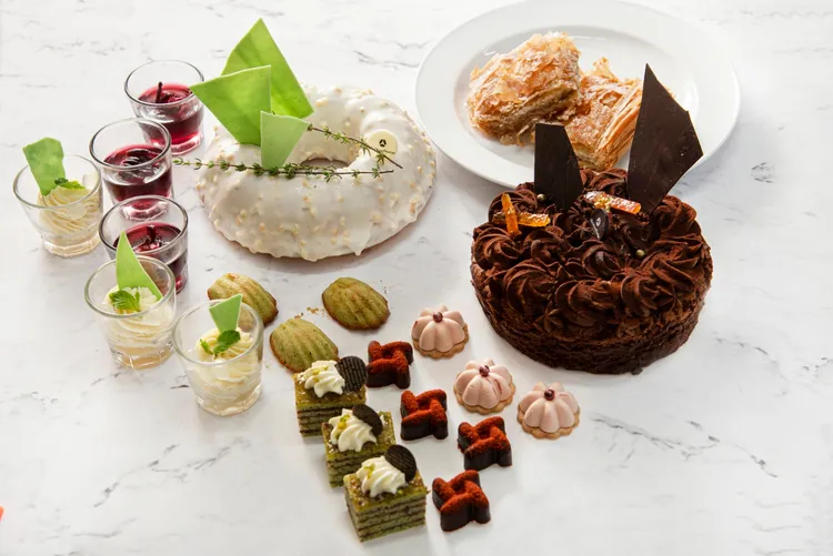 甜點控更不能錯過地中海紀行系列甜點，採用多款地中海盛產水果如柑橘、血橙、檸檬，以及中東地區的杏桃、玫瑰、椰糖等食材製作而成。大倉久和大飯店提供