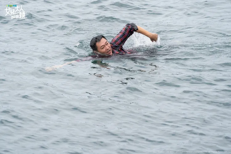 庹宗華水性佳，拍攝一次OK。衛視原創提供