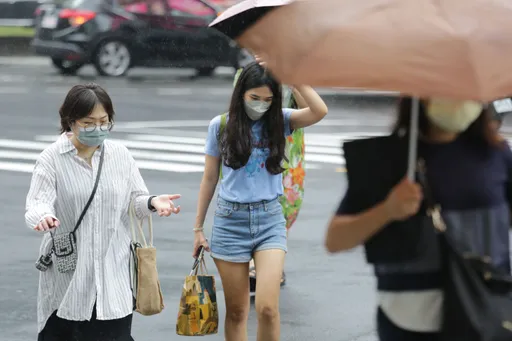 北北基放颱風假! 鄉民譏:天龍人比較嬌貴?