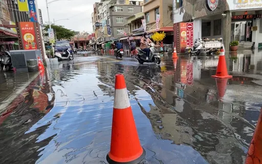 没下雨却淹大水!高雄这区「淹到小腿」 水利局曝原因