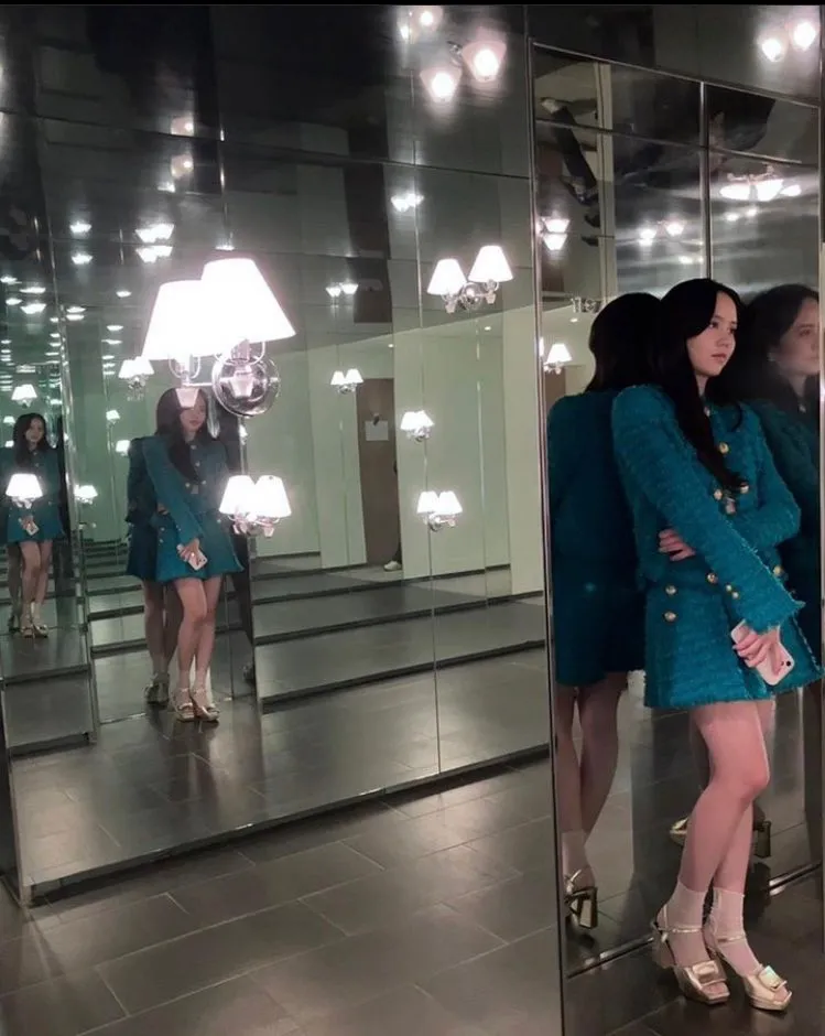 金所炫在新劇中身著BALMAIN早秋新品。品牌提供