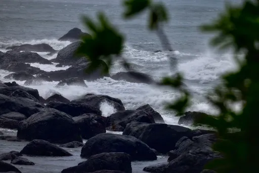 卡努颱風滯留打轉!新竹以北防強陣風 苗栗以南防豪雨