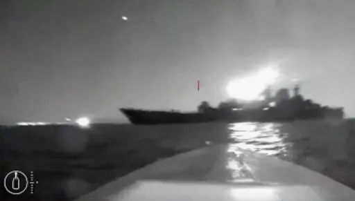神風片!烏無人艇攜450公斤炸藥 自殺式衝撞俄大型登陸艦