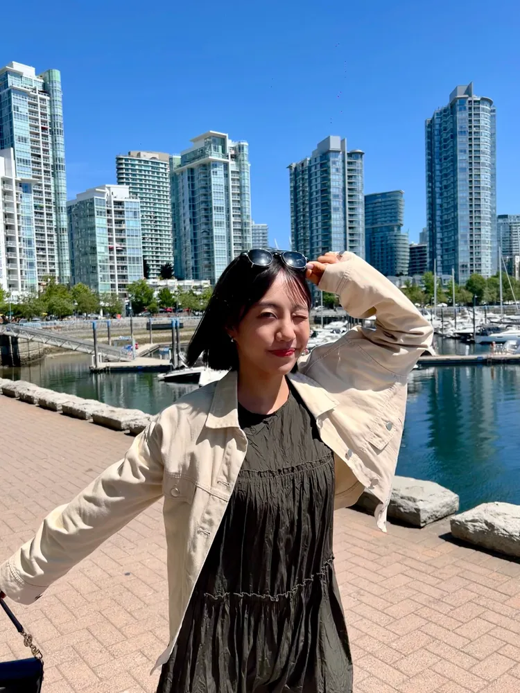 蔡佩軒返回加拿大。可瑞思國際娛樂提供