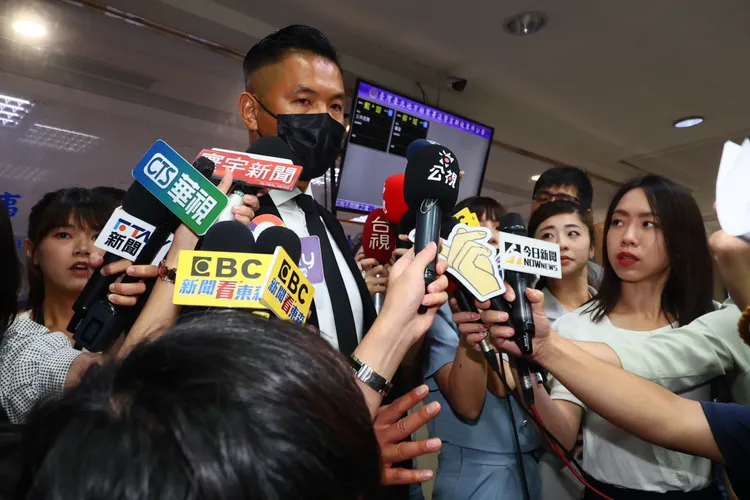 陳建州強調會透過法律還清白。彭欣偉攝