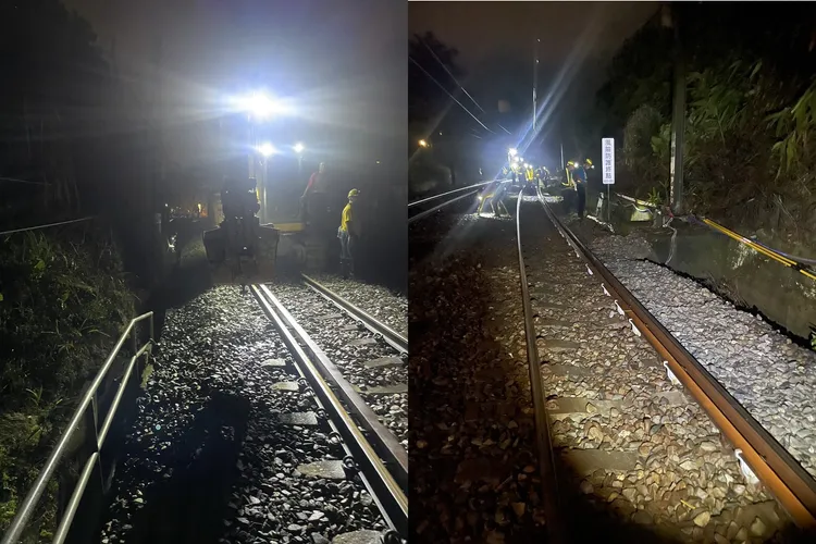 台鐵局動員重機械6輛次、人員50人次漏夜搶修。台鐵局提供