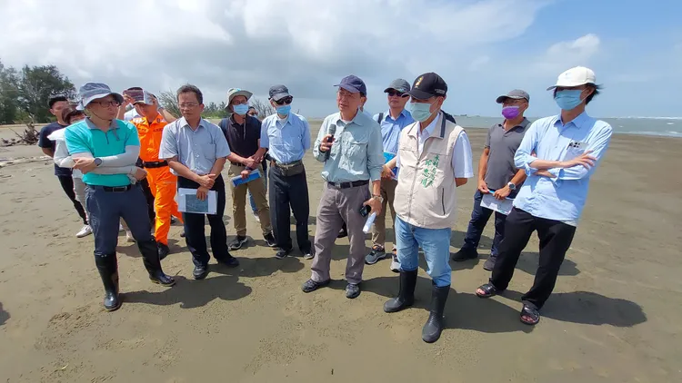 中央、地方攜手商討對策，展開短期、長期防護。水利局提供