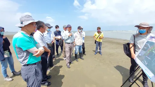 颱風駭浪沖破台南海岸!沙洲現12公尺破口 水淹雙春!中央地方決定這樣做