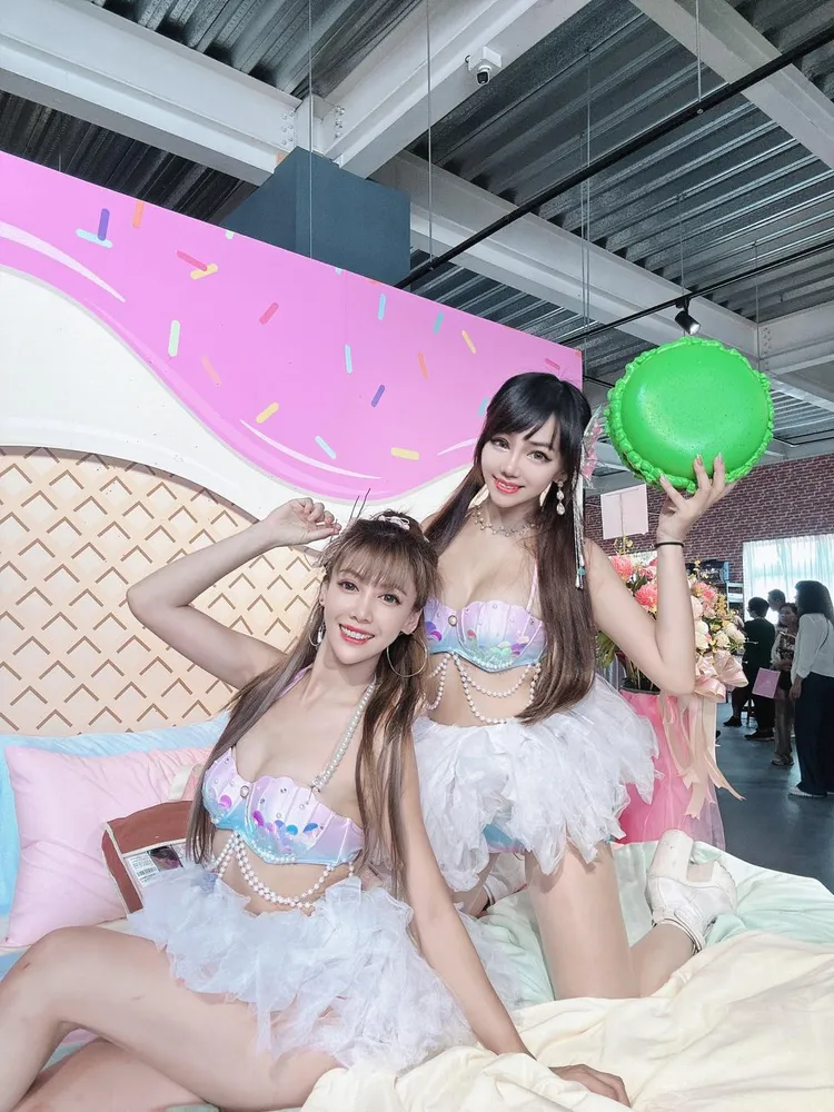 珊蜜雪(左)與果果是工作夥伴兼好閨蜜。翻攝自珊蜜雪IG