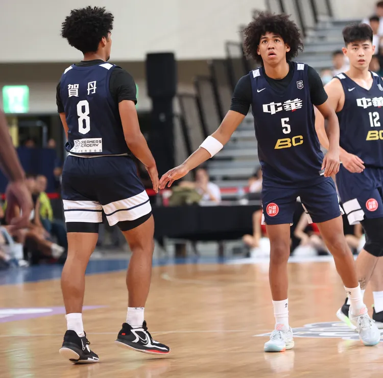 賀家兄弟今表現出色。  籃協提供