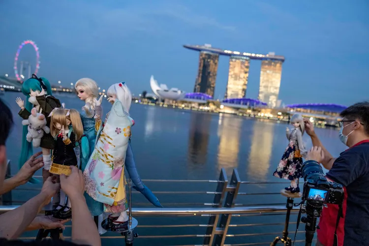 調查顯示，新加坡上班族中，平均每天會花36%的工作時間，在做這些表面上看起來很忙的業務。美聯社