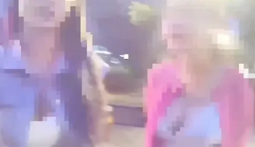 蘿拉酒測吹氣影片曝光　好身材藏不住...一旁閨蜜更火辣