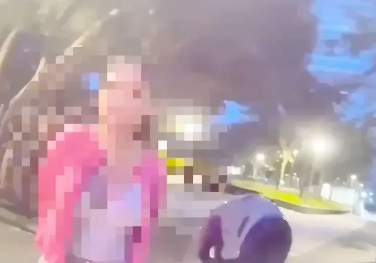 蘿拉友人身材火辣。翻攝畫面