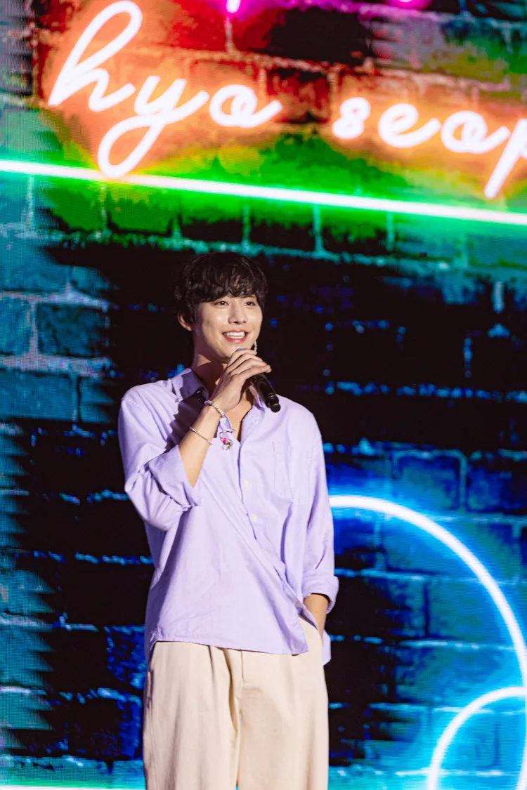 安孝燮看到滿場粉絲很頻頻擦汗頻擦汗。D-SHOW提供