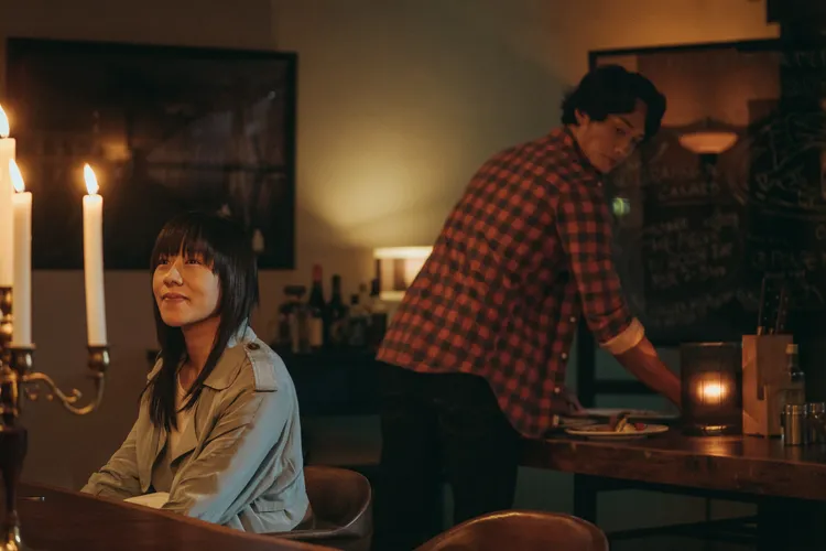 林嘉欣（左）、劉俊謙有精彩對手戲。華映娛樂提供