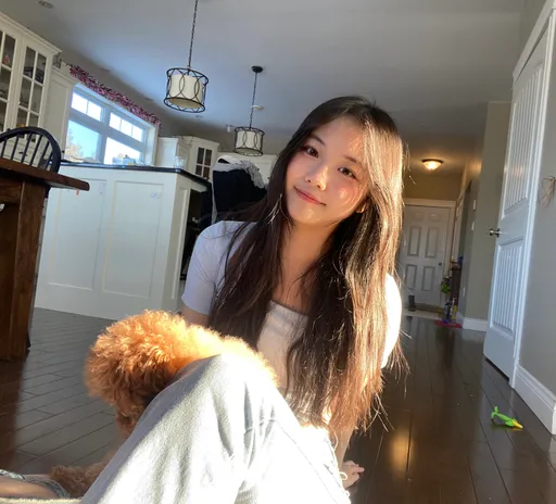 18歲甜美創作女聲美成這樣 翻唱BTS單曲獲本尊關注