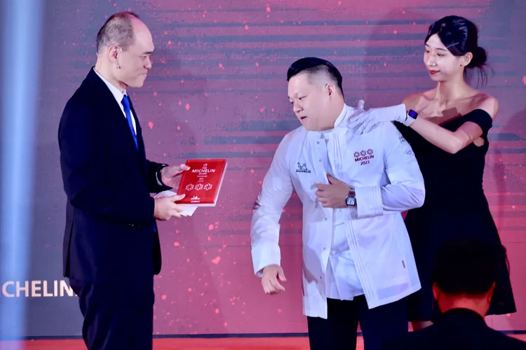 態芮主廚何順凱直言台人懂吃但不知怎麼被服務。林林攝