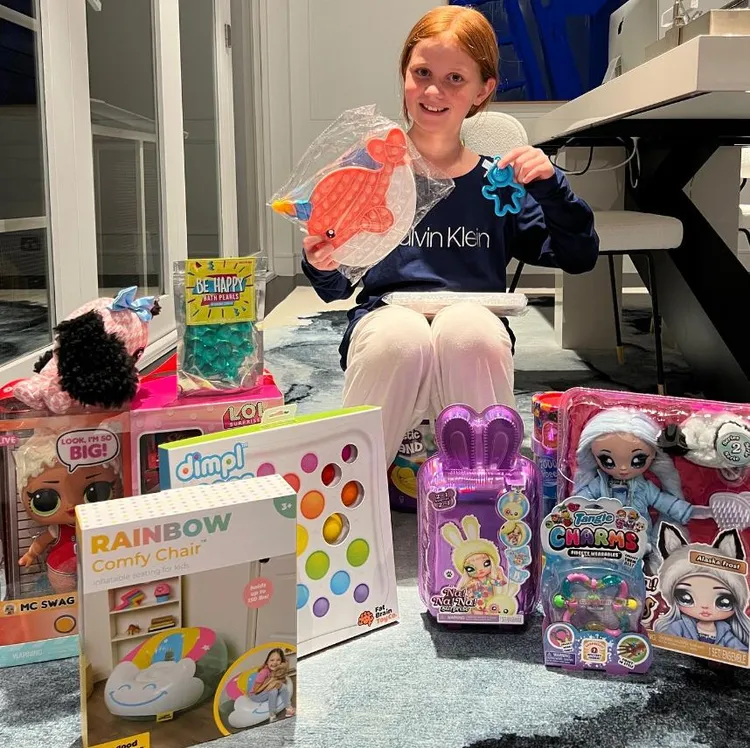 柯蒂絲10歲時開設玩具公司並擔任CEO，12歲時「退休」。翻攝Instagram/ Pixie Curtis