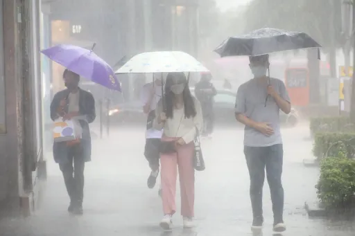 暴雨襲中南部!4區列淹水一級警戒 7水庫正在放水