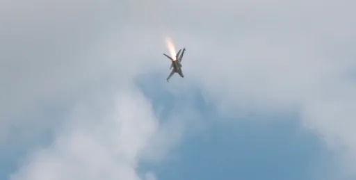 IDF清泉崗空中耍技突冒火迫降! 初步調查結果曝光