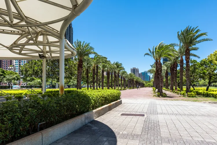 農16與漢神巨蛋商圈土地開發已趨近飽和，該現象也讓地價出現大幅飆漲，進一步影響房價。城揚建設提供