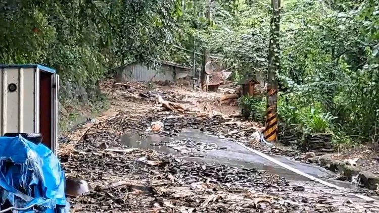 都達部落道路滿目瘡痍。村長提供