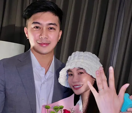 「天王嫂」昆凌最美伴娘孫睿被求婚了 超帥未婚夫七夕曝光了