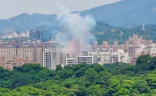 汐止驚傳連續爆炸聲!居民見濃煙喊OMG 警方揭原因