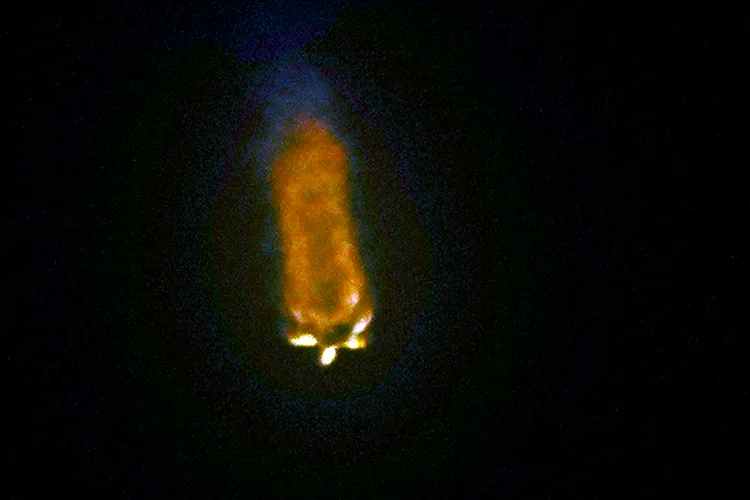 太空探索公司的獵鷹9號火箭，7月底載著星鏈V2 Mini 衛星，從位於美國佛州的卡納維拉角太空軍基地升空。美聯社