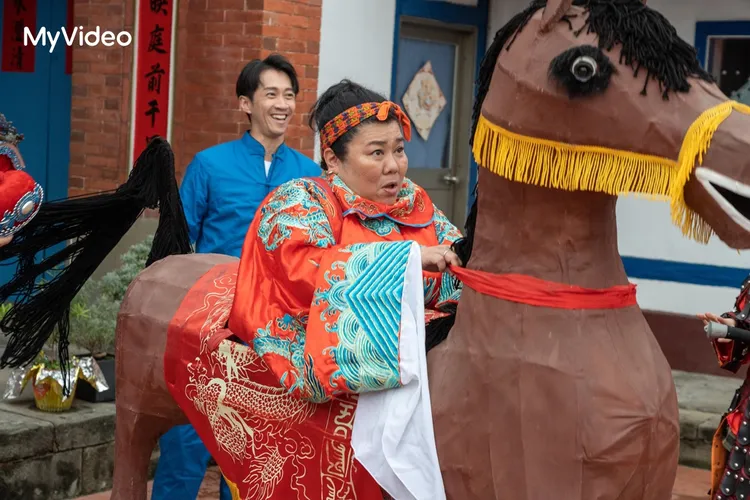 陳漢典（左）大讚前輩林美秀一如往常的活潑、熱情。MyVideo提供