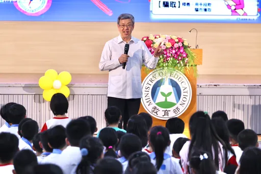 壹蘋...
![陳建仁入校宣導反詐騙 小學生自爆爸媽買到假貨、被騙錢