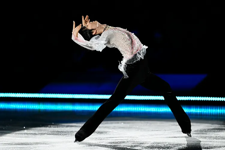 羽生結弦冰上舞姿令人著迷。翻攝notte_2023推特