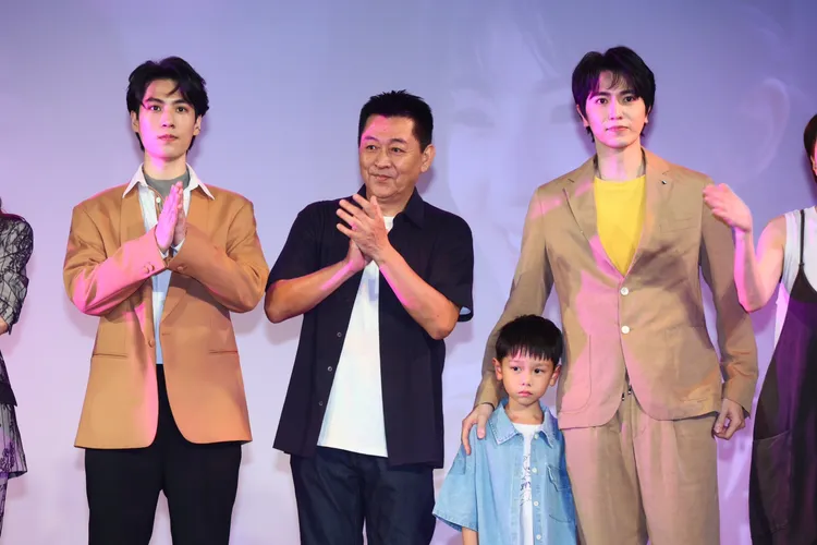 林子閎（左起）、庹宗華和陳璽安同台。彭欣偉攝