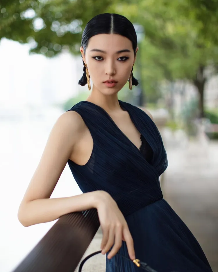 游天翼長相清冷，很有特色。翻攝游天翼IG