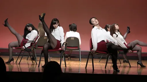 東大女生性感熱舞秀美腿 鄉民呼喊「物化啦范雲快發文譴責」