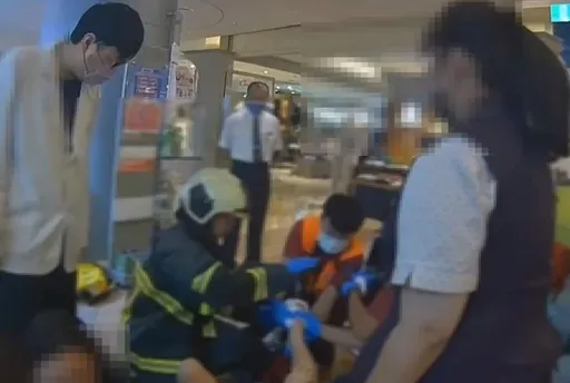 大直美麗華手扶梯「吃人」 男子左腳遭捲入受傷送醫