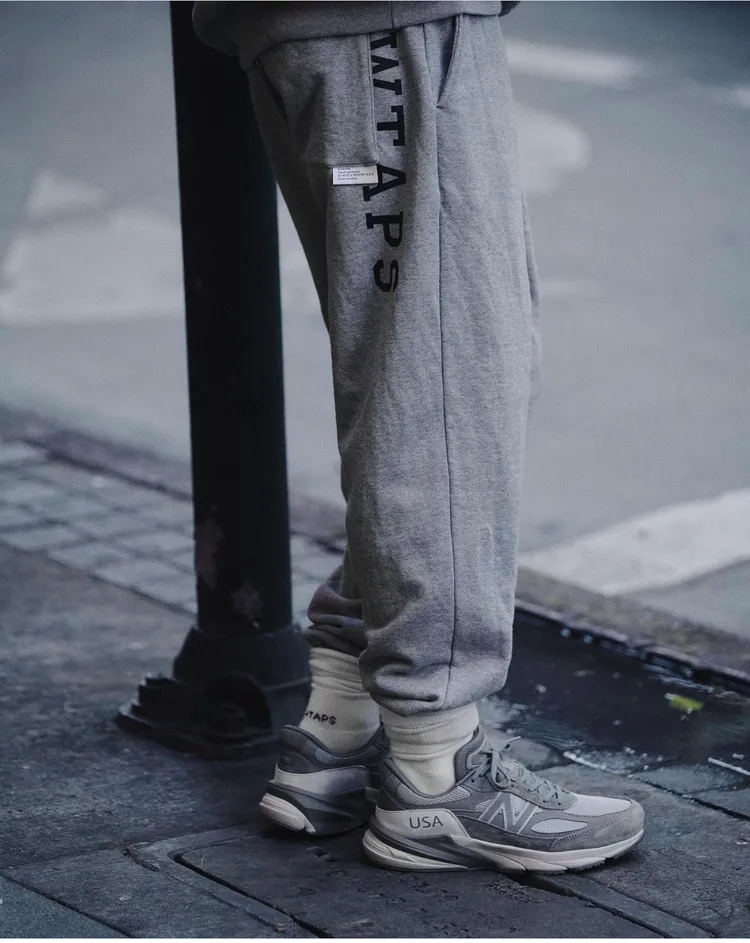 聯名鞋款以最新美製鞋款990v6作為基底。翻攝WTAPS IG