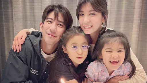 咘咘8歲生日許願「一支手機」　賈靜雯修杰楷秒回：想得美